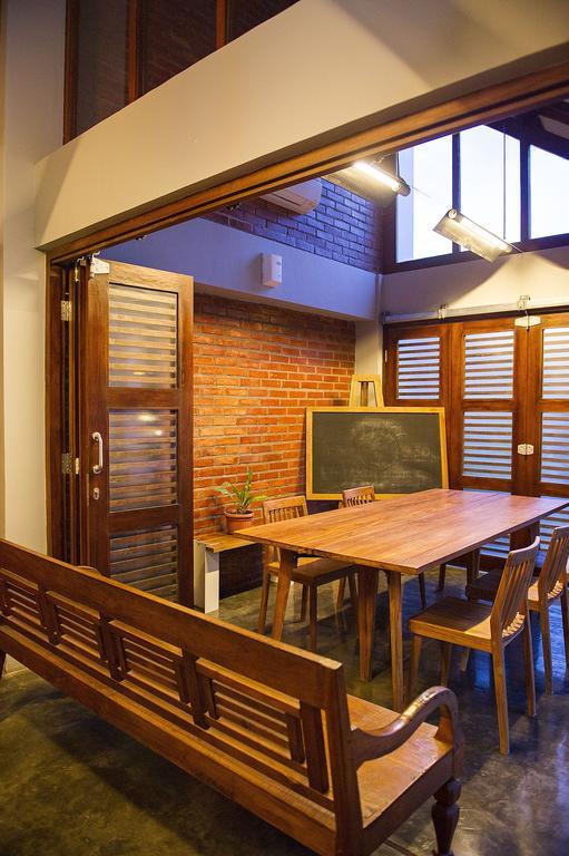 Lokal Hotel & Restaurant Kejayan Zewnętrze zdjęcie