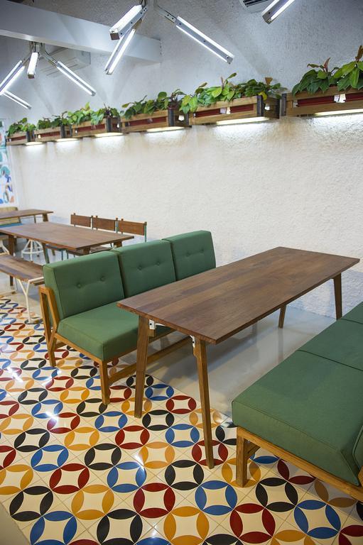 Lokal Hotel & Restaurant Kejayan Zewnętrze zdjęcie