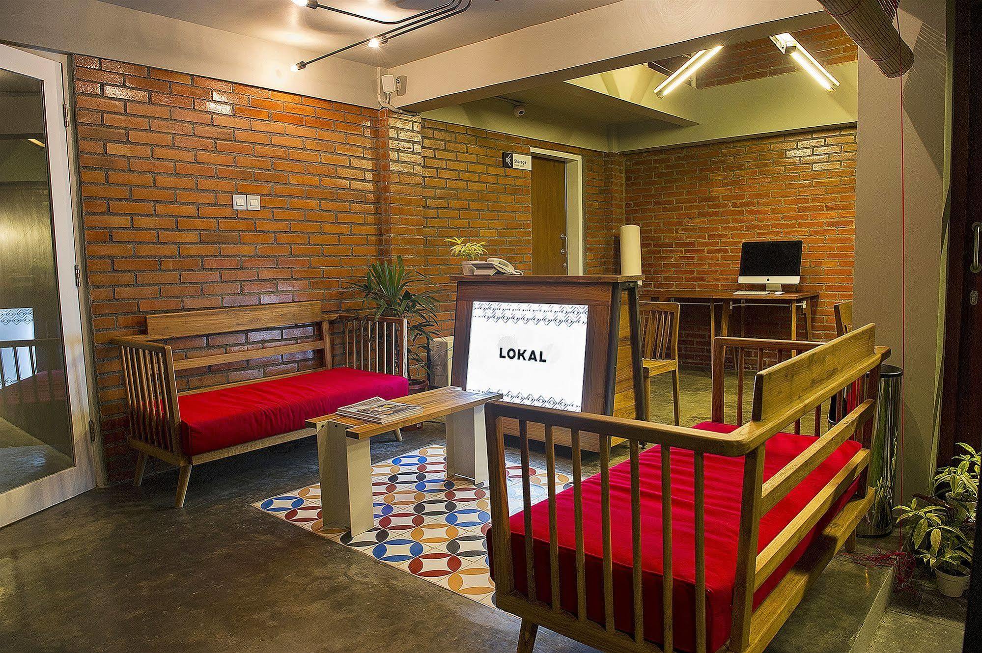 Lokal Hotel & Restaurant Kejayan Zewnętrze zdjęcie