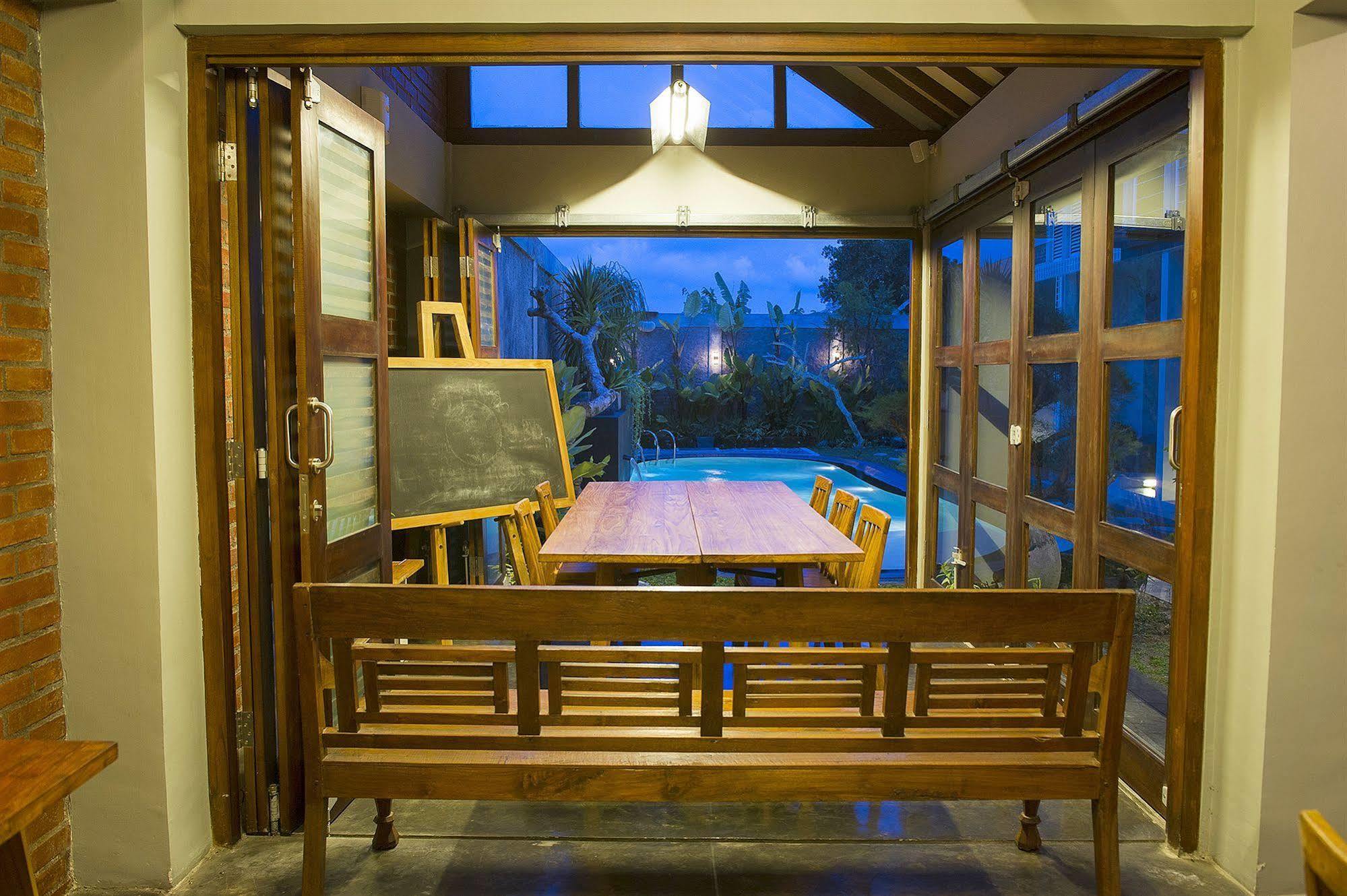 Lokal Hotel & Restaurant Kejayan Zewnętrze zdjęcie