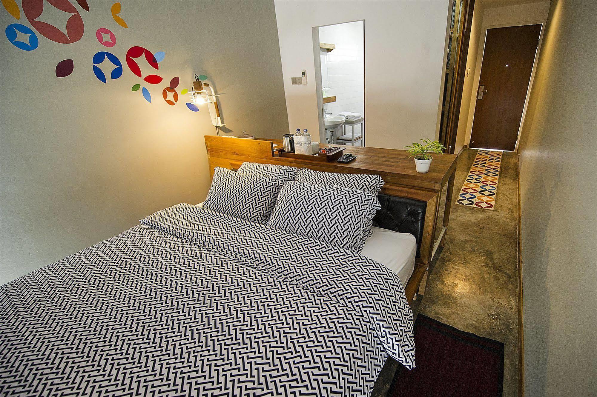 Lokal Hotel & Restaurant Kejayan Zewnętrze zdjęcie